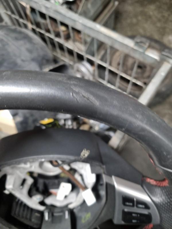Volant SUZUKI SWIFT 4 Essence - 1