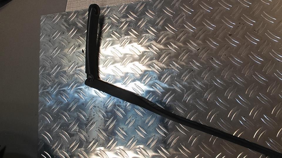 Braccio tergicristallo anteriore sinistro AUDI A3 2 PHASE 2 Diésel - 1