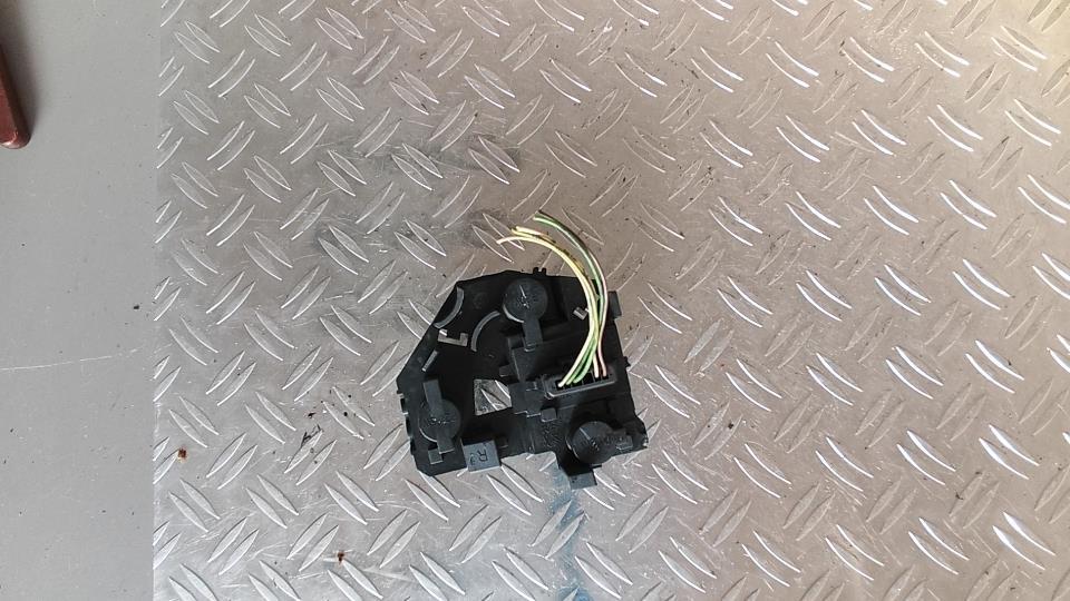 Base portalampade fanale posteriore destro PEUGEOT 206+ Gasolina - 1