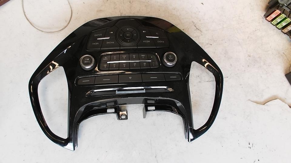 Commande autoradio FORD KA+ Essence - 1