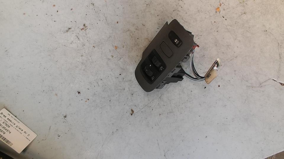 Commande de reglage hauteur de phare RENAULT SCENIC 2 PHASE 2 Essence - 1