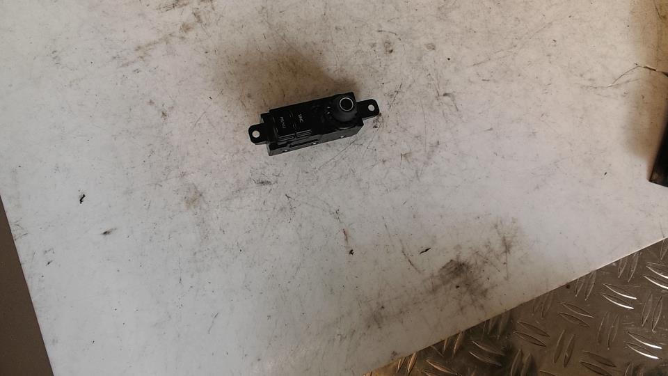 Commande autoradio PEUGEOT 208 1 PHASE 1 Diesel - 1