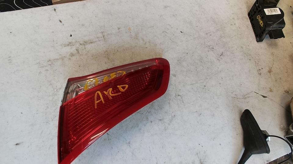 Feu arriere secondaire droit (feux) CITROEN C4 2 PHASE 1 Diesel - 1