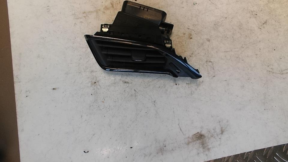 Bocchetta aerazione cruscotto anteriore sinistra PEUGEOT 208 1 PHASE 1 Diésel - 1