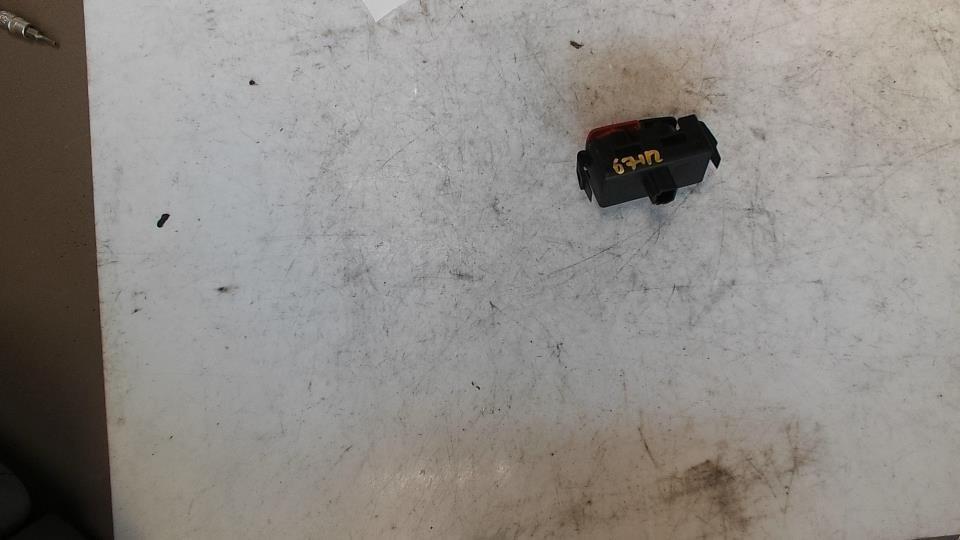 Bouton de warning RENAULT MEGANE 3 PHASE 1 Diesel - 1