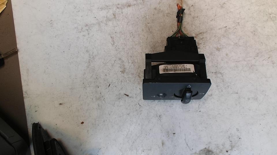 Commande de phare FORD FOCUS 2 PHASE 2 Diesel - 1