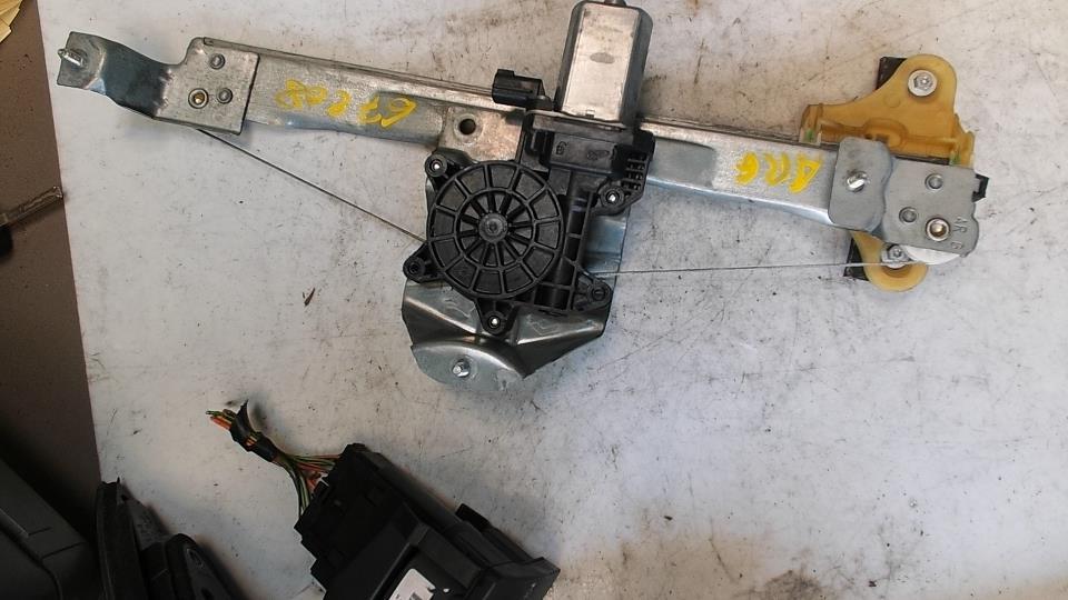 Alzacristalli elettrico posteriore sinistro RENAULT CAPTUR 1 PHASE 1 Gasolina - 1