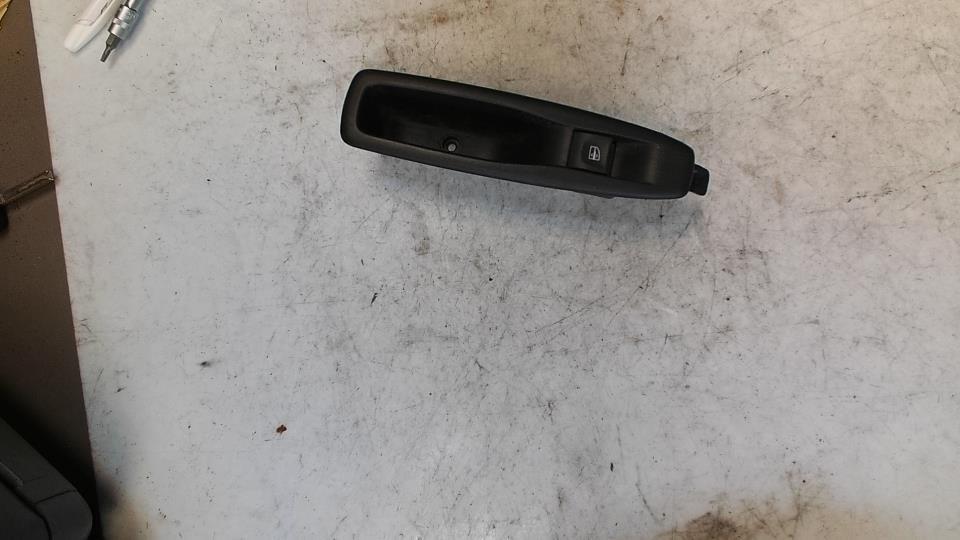 Interruttore lavacristalli posteriore sinistro RENAULT CAPTUR 1 PHASE 1 Gasolina - 1