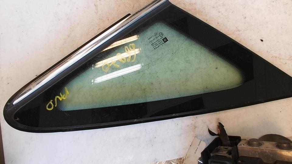 Ventanilla triangular OPEL ZAFIRA B PHASE 1 Diésel - 1