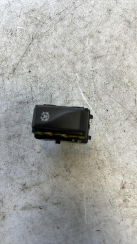 Bouton/Interrupteur RENAULT CAPTUR 1 PHASE 1 Essence - 1