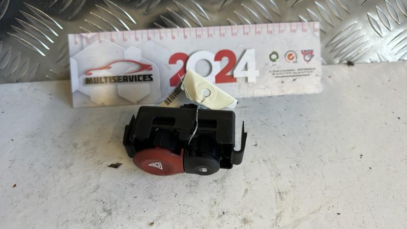 Bouton de warning RENAULT KANGOO 2 PHASE 1 Diesel - 1