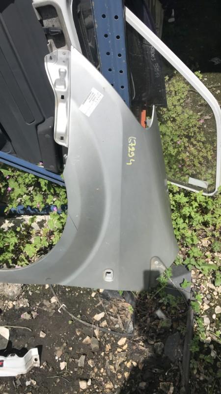 Parafango anteriore sinistro TOYOTA COROLLA VERSO 2 PHASE 1 Diésel - 1