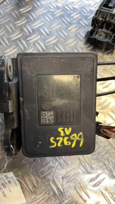 Bloc ABS (freins anti-blocage) AUDI A3 3 PHASE 1 Diesel - 1