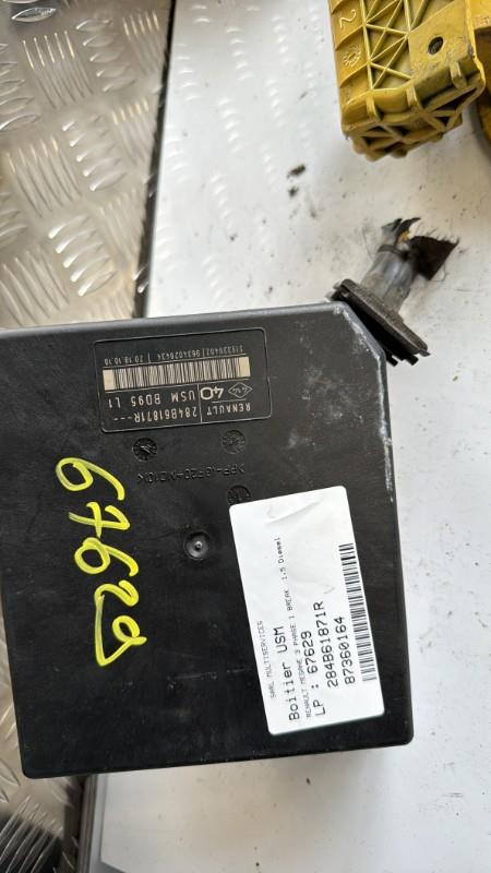 Boitier USM  RENAULT MEGANE 3 PHASE 1 BREAK Diesel - 1