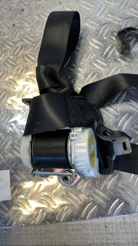 Cintura di sicurezza anteriore destra BMW SERIE 1 E87 PHASE 1 Diésel - 1