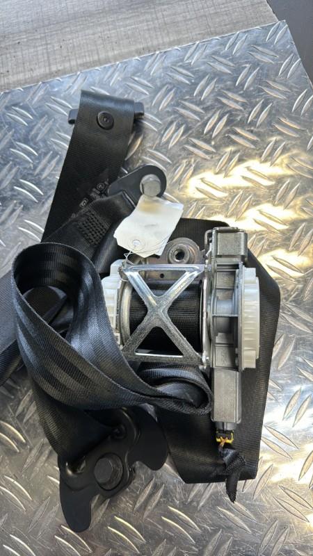 Cintura di sicurezza anteriore destra CITROEN C3 2 PHASE 2 Diésel - 1