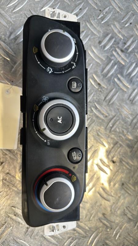 Commande chauffage RENAULT MEGANE 3 PHASE 1 BREAK Diesel - 1