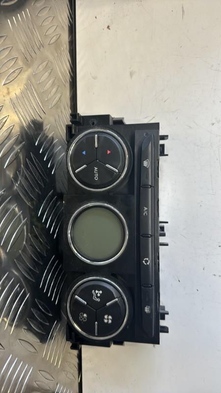 Commande chauffage CITROEN DS3 PHASE 1 Essence - 1