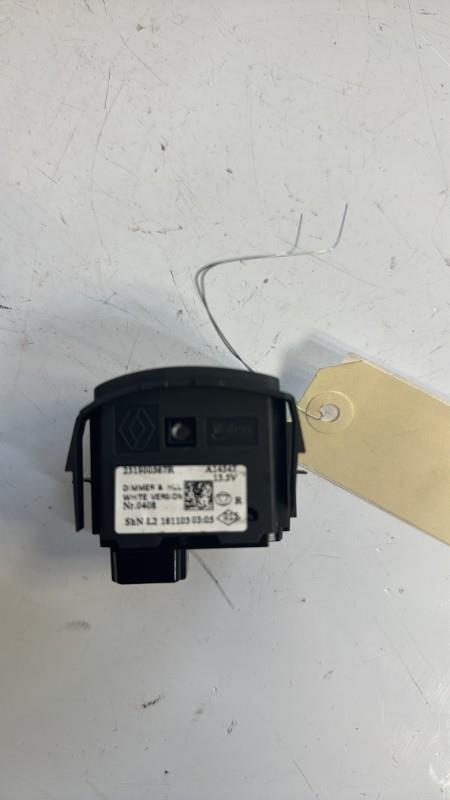 Commande de reglage hauteur de phare RENAULT CLIO 4 PHASE 2 Essence - 1
