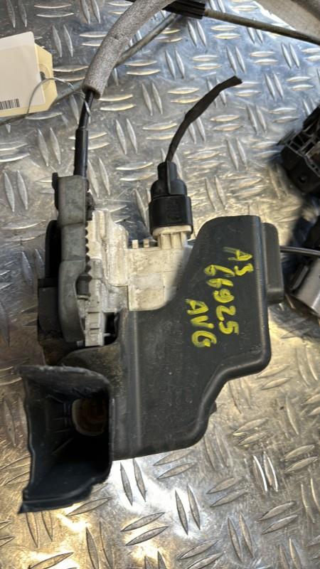 Serrure avant gauche AUDI A3 3 PHASE 1 Diesel - 1