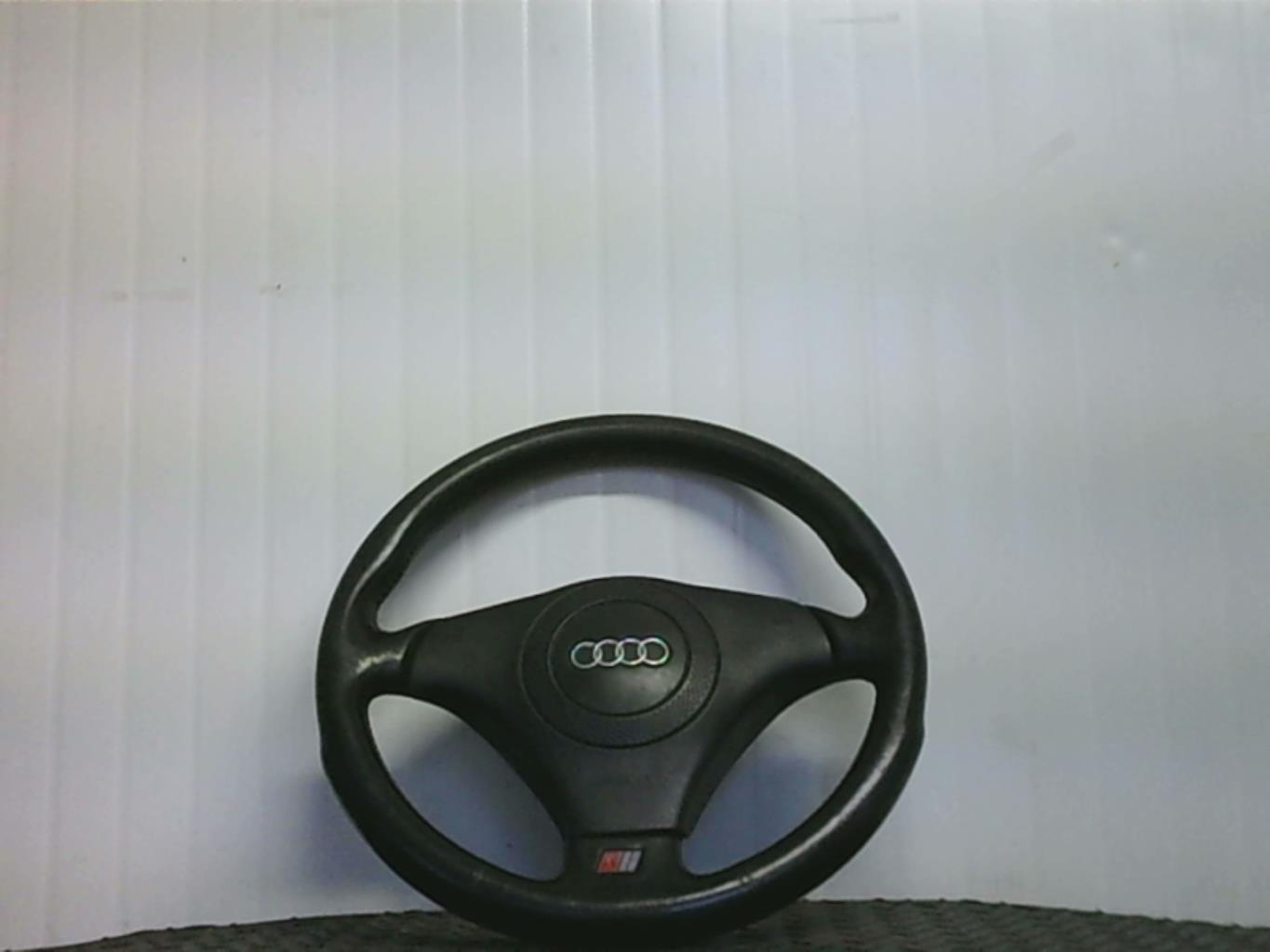 Volant AUDI A3 2 CABRIO PHASE 2 Diesel - 1