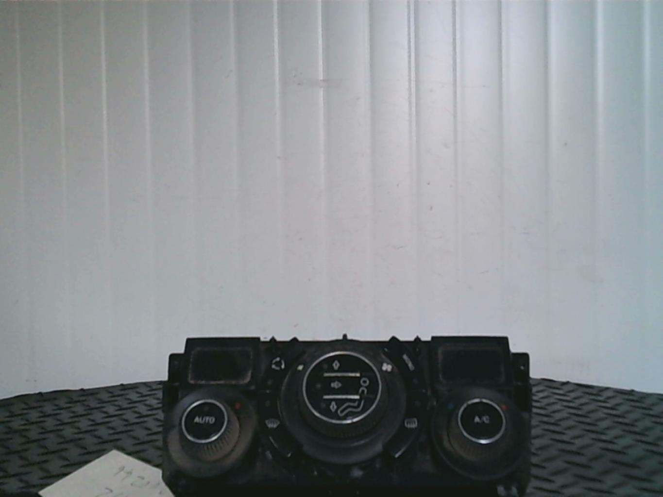 Commande chauffage CITROEN C4 2 PHASE 1 Diesel - 1
