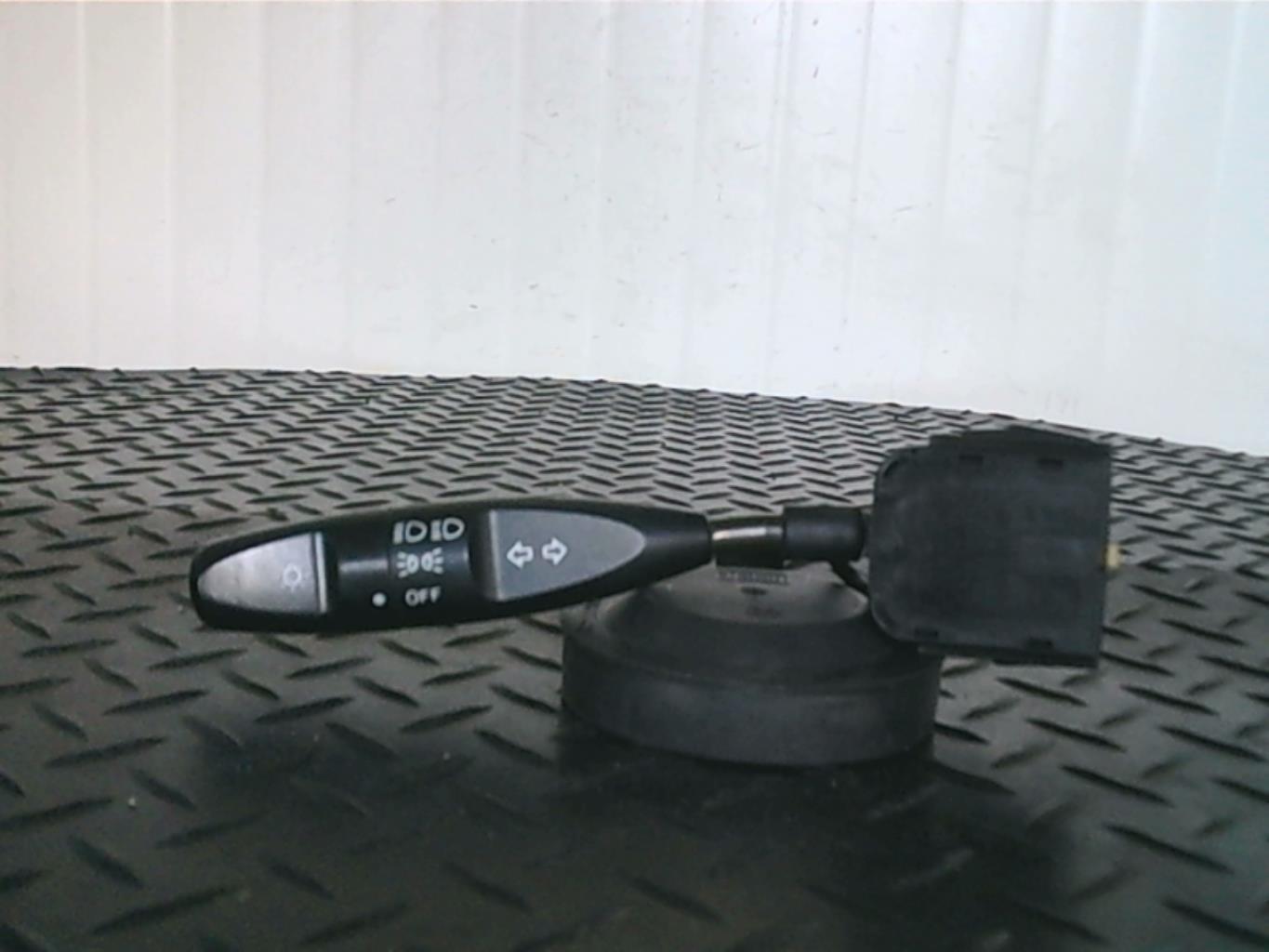 Commodo phare DAEWOO NEXIA Essence - 1