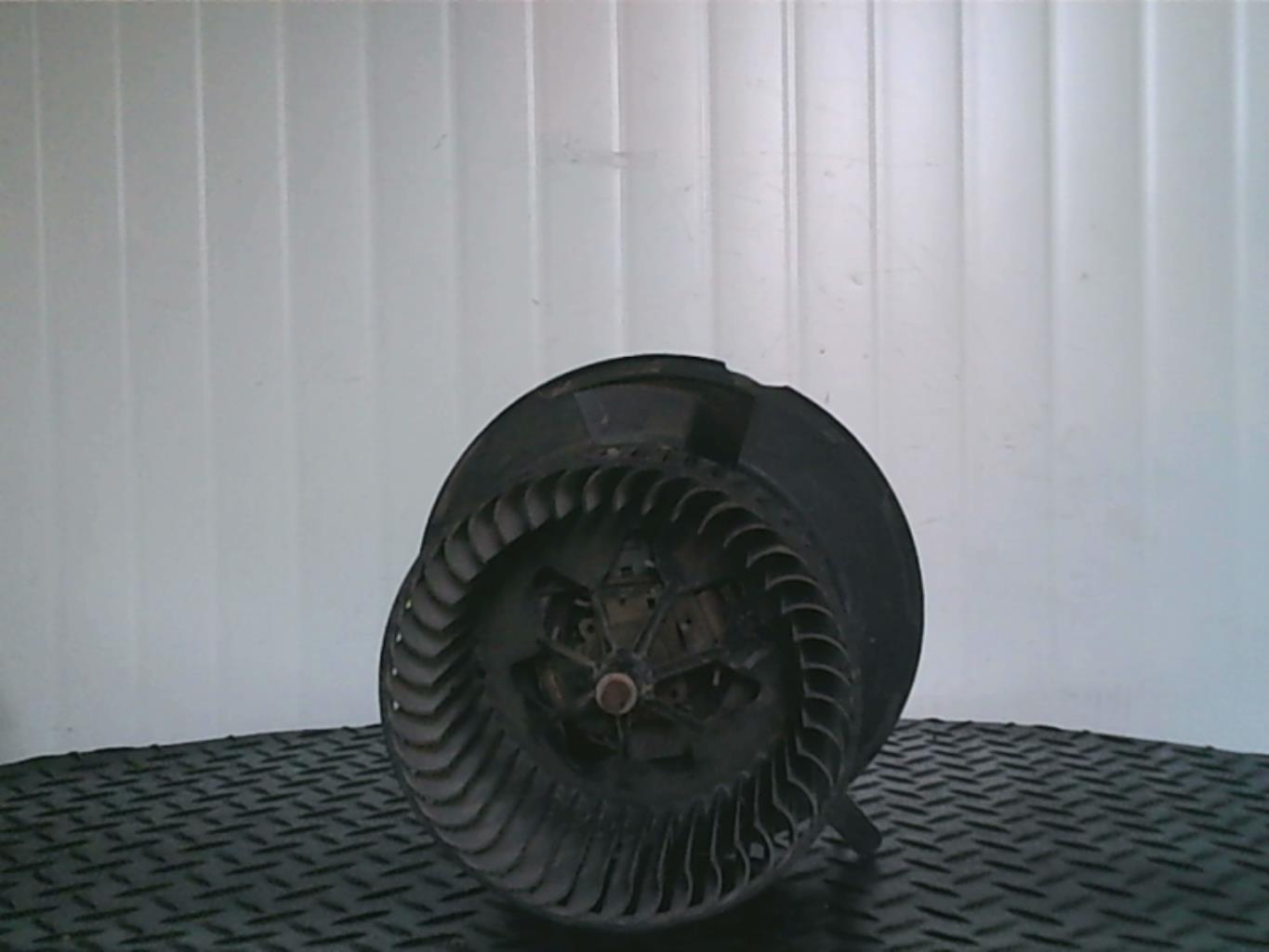 Pulseur d'air VOLKSWAGEN GOLF 5 Diesel - 1