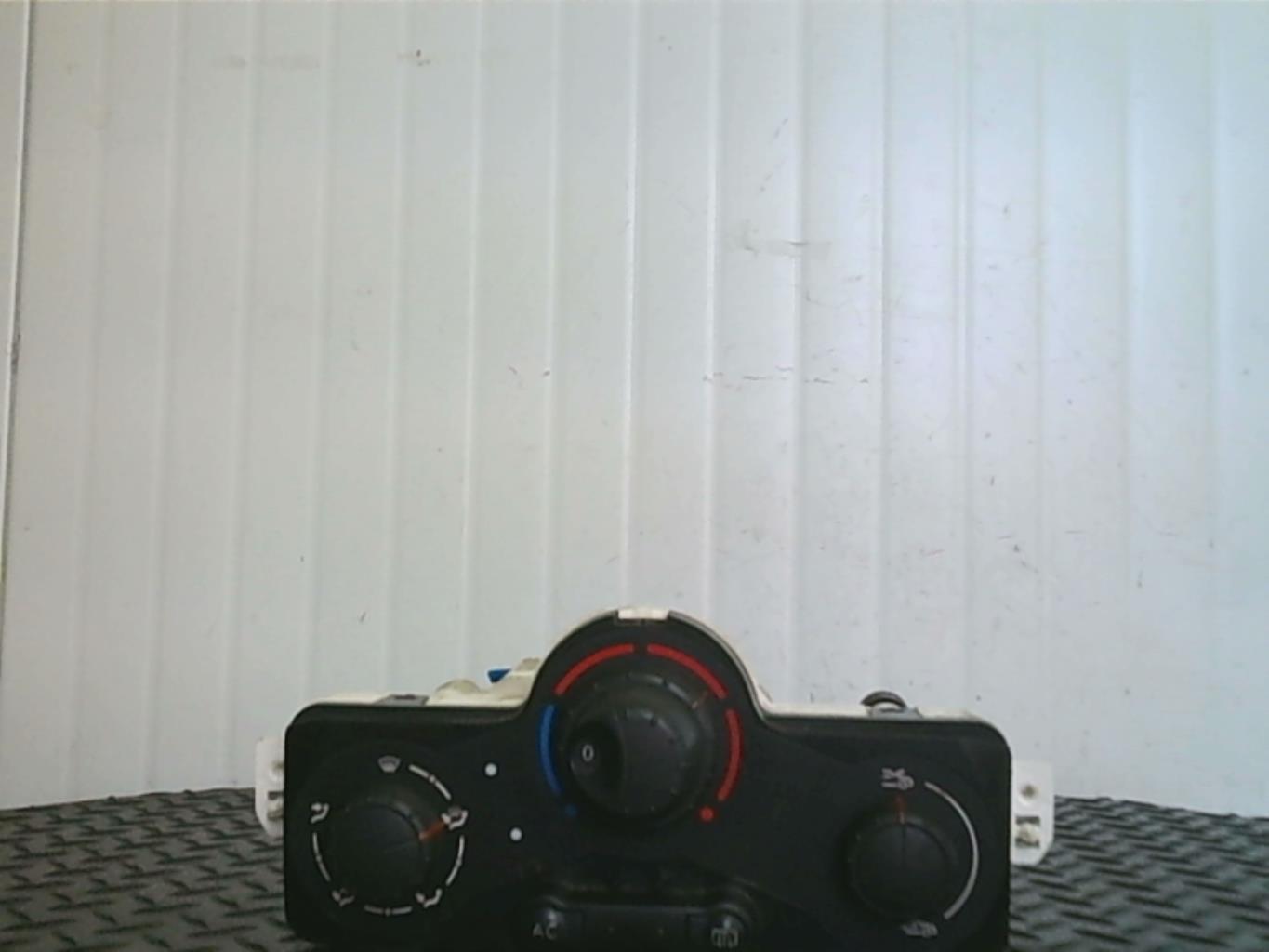 Commande chauffage RENAULT CLIO 2 PHASE 2 Essence - 1