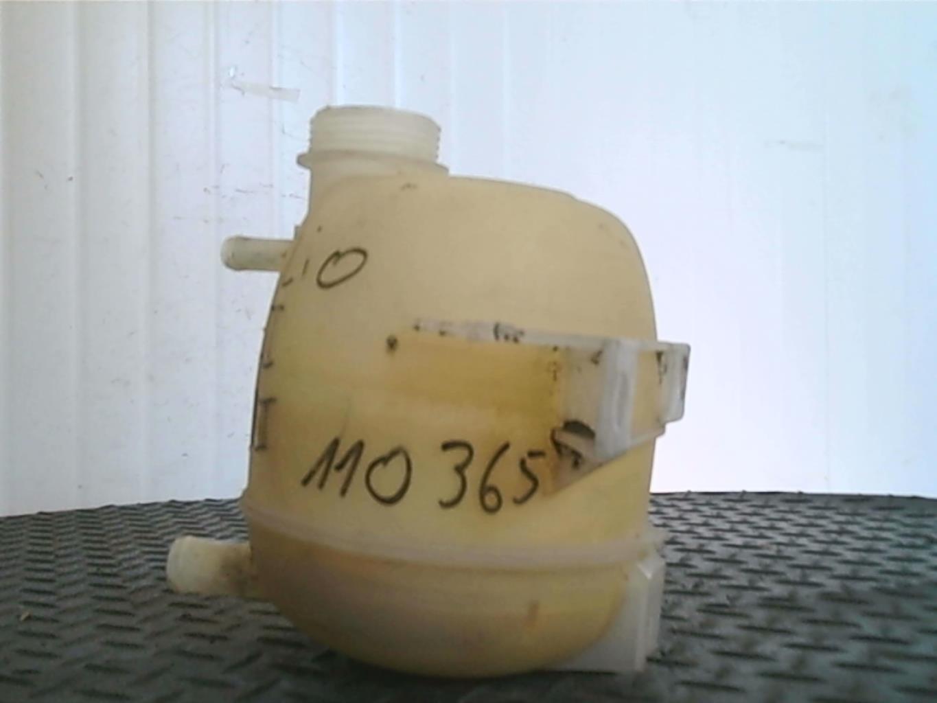 Vase d'expansion RENAULT CLIO 2 PHASE 1 Essence - 1
