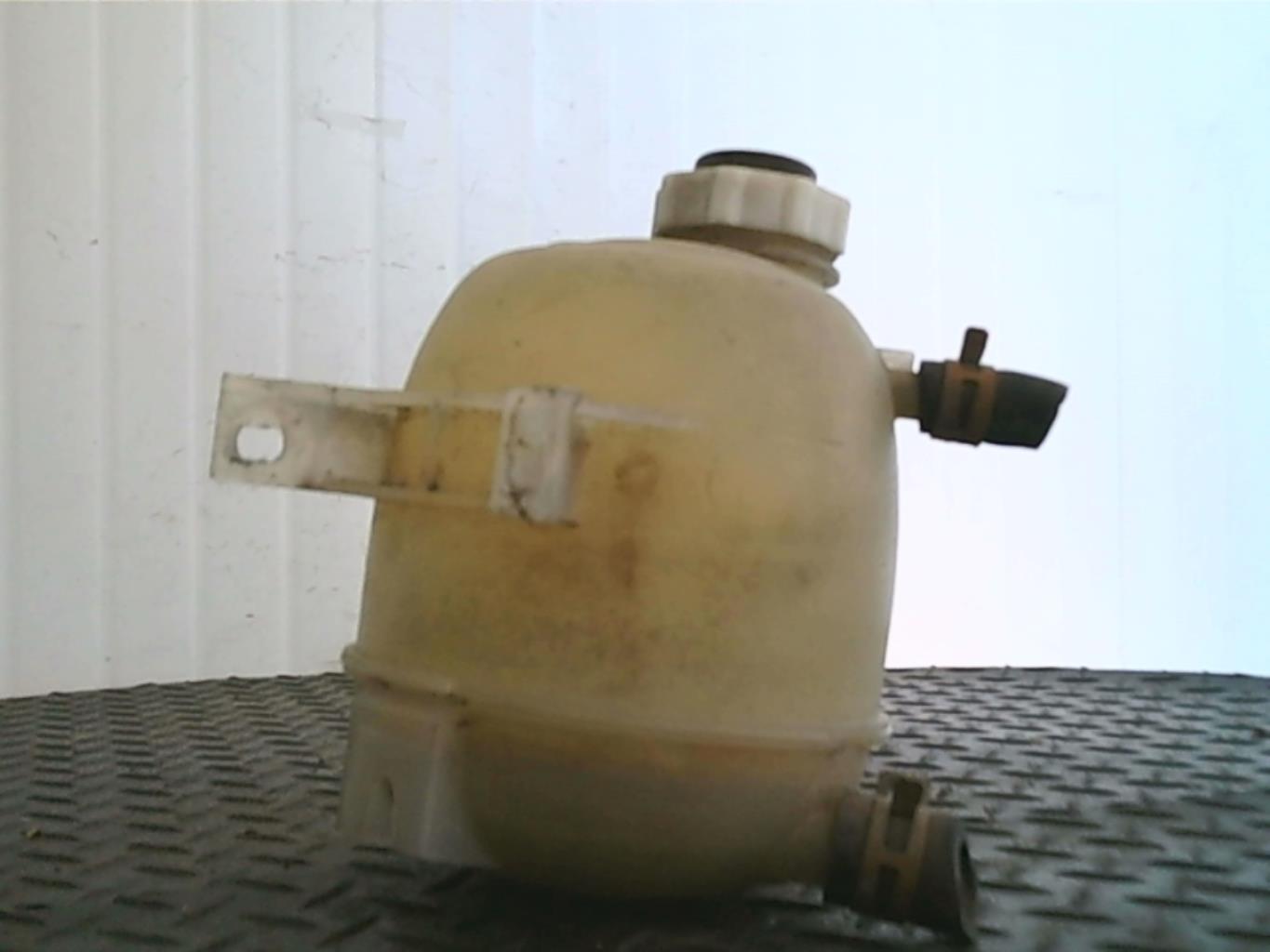 Vase d'expansion RENAULT MEGANE 1 PHASE 1 Essence - 1