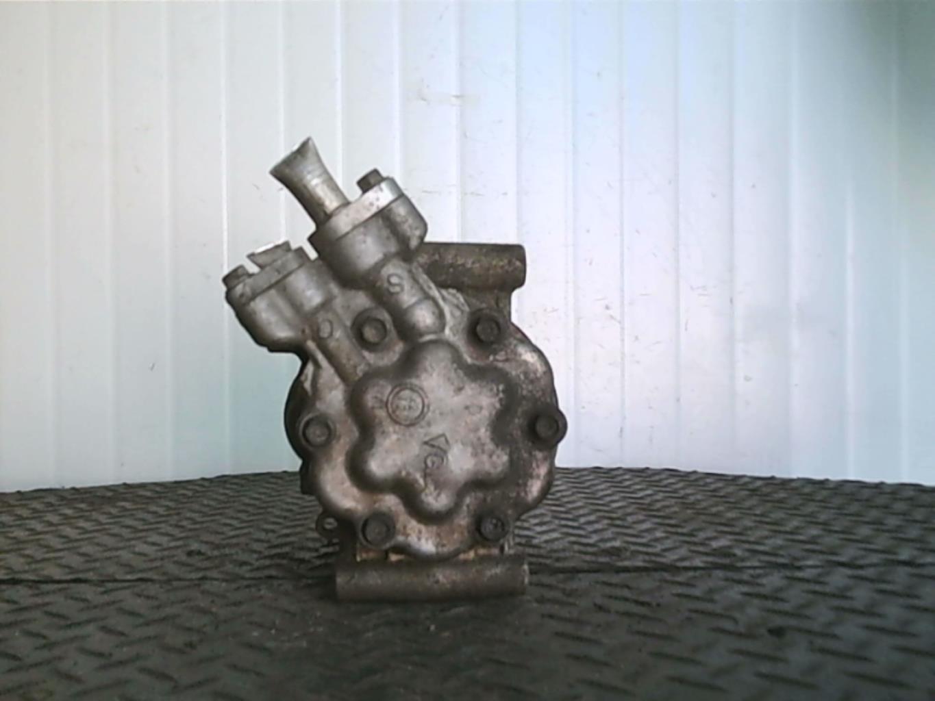 Compresseur clim RENAULT CLIO 2 PHASE 2 Diesel - 1
