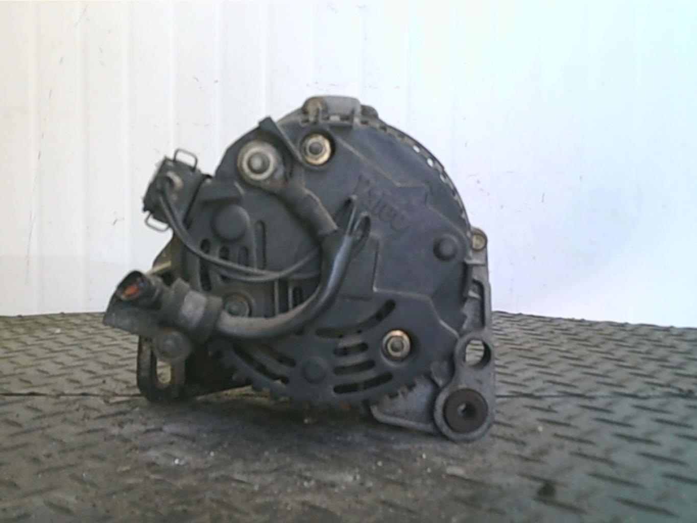Alternateur VOLKSWAGEN GOLF 3 Diesel - 1