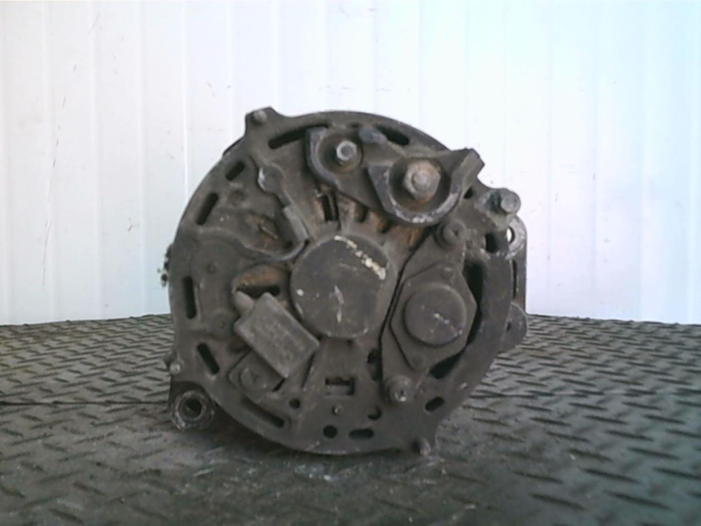 Alternateur VOLKSWAGEN PASSAT 3 PHASE 1 Diesel - 1