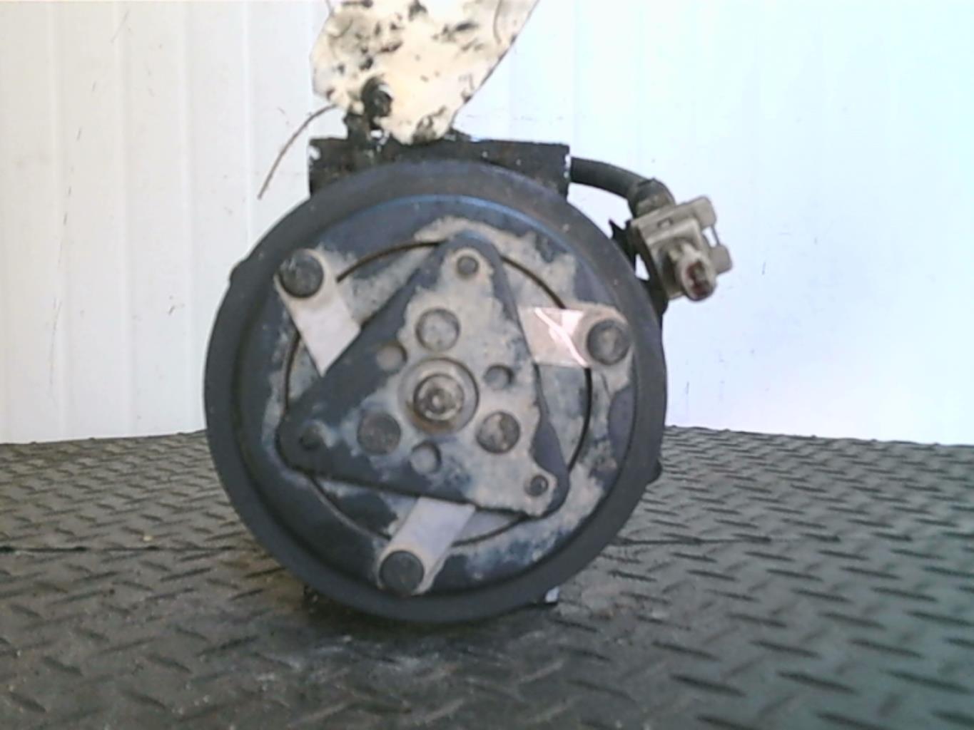Compresseur clim PEUGEOT 406 PHASE 2 Essence - 1