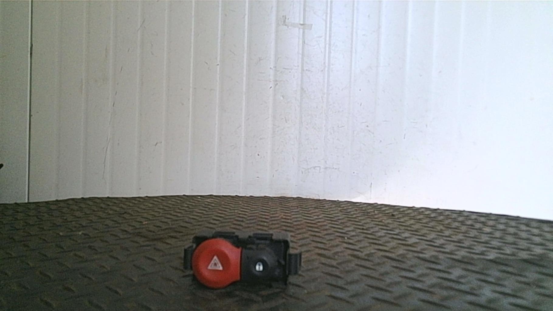 Bouton de warning RENAULT CLIO 3 PHASE 1 Diesel - 1