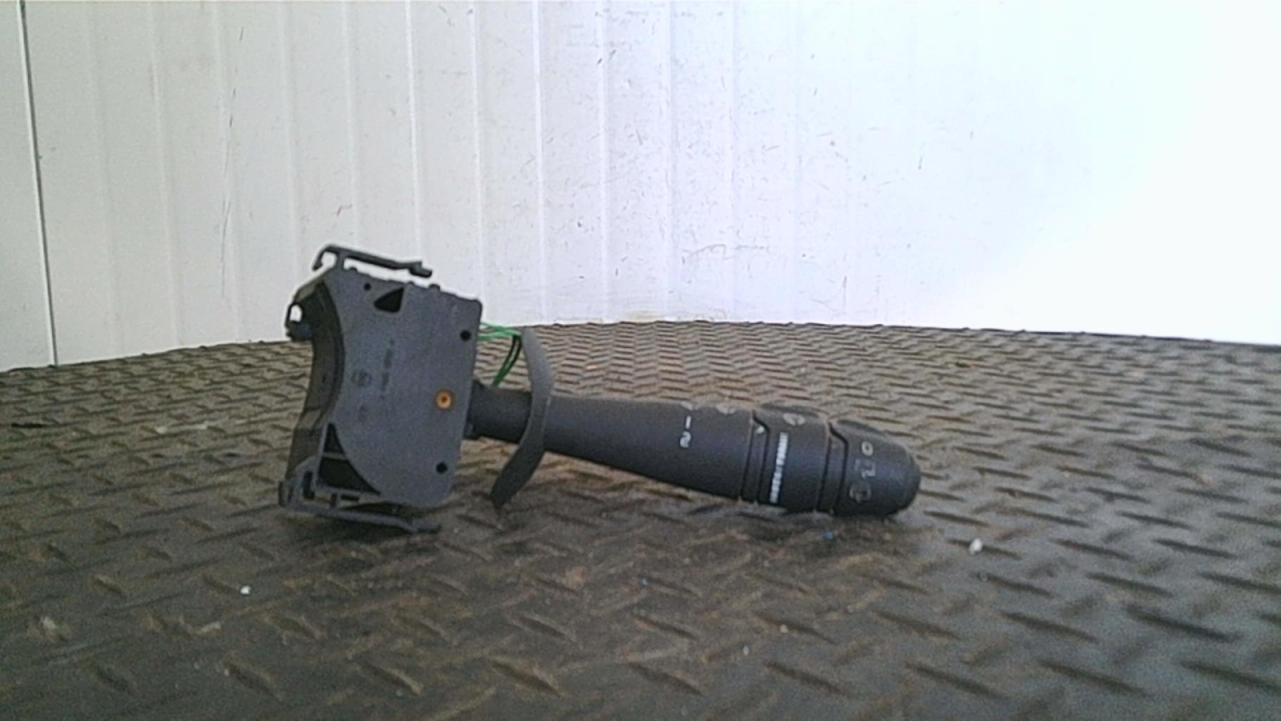 Commodo d'essuie glaces RENAULT CLIO 2 PHASE 2 Diesel - 1