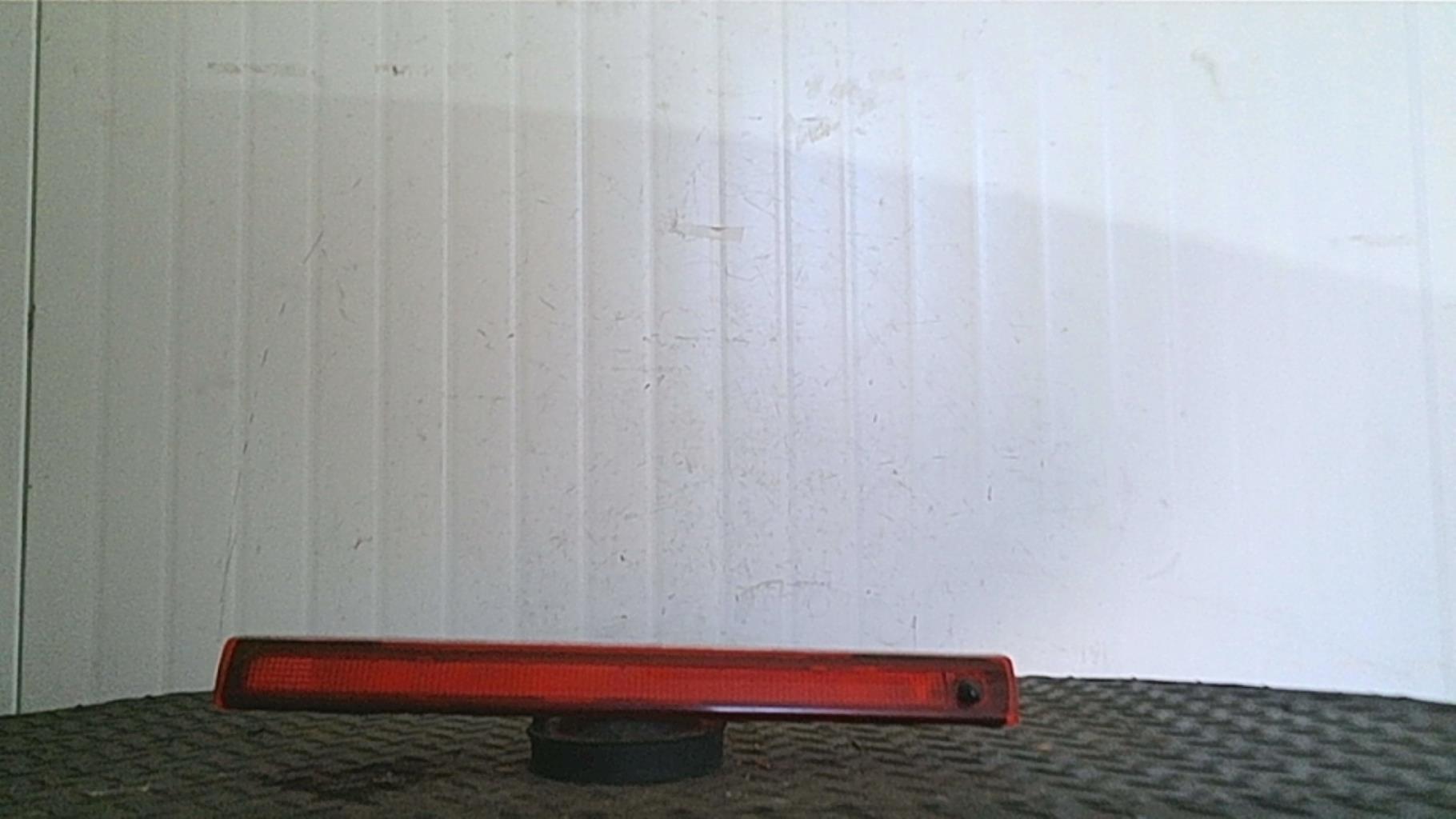 Feu arriere stop central RENAULT SCENIC 2 PHASE 1 Essence - 1