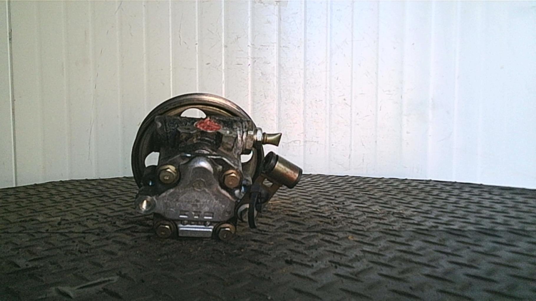 Pompe de direction FORD FUSION PHASE 1 Essence - 1