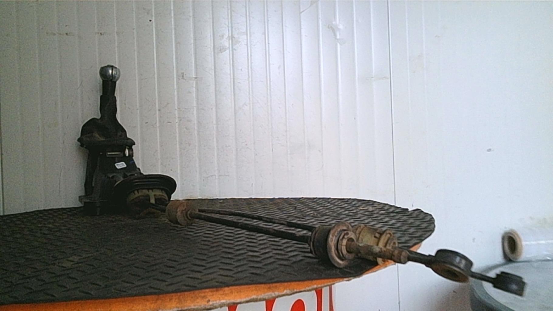 Levier de vitesses PEUGEOT 207 PHASE 1 Diesel - 1