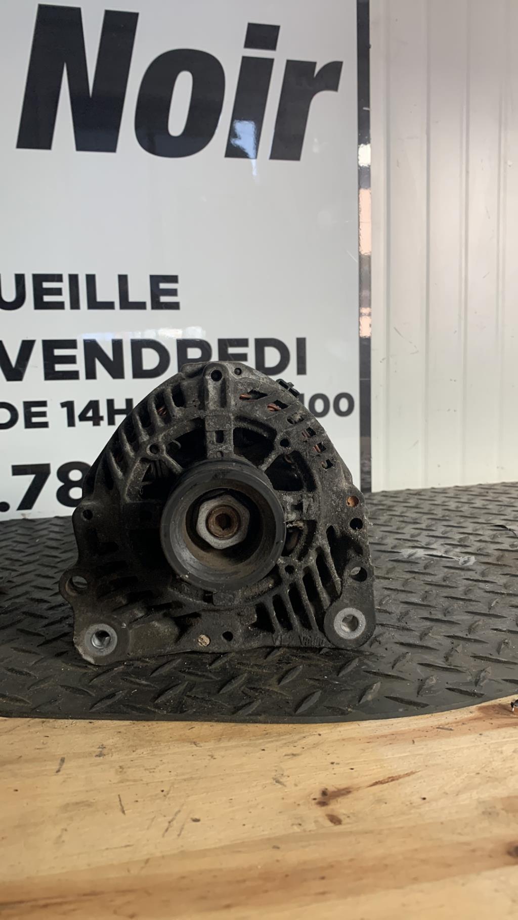 Alternateur VOLKSWAGEN GOLF 3 Diesel - 1