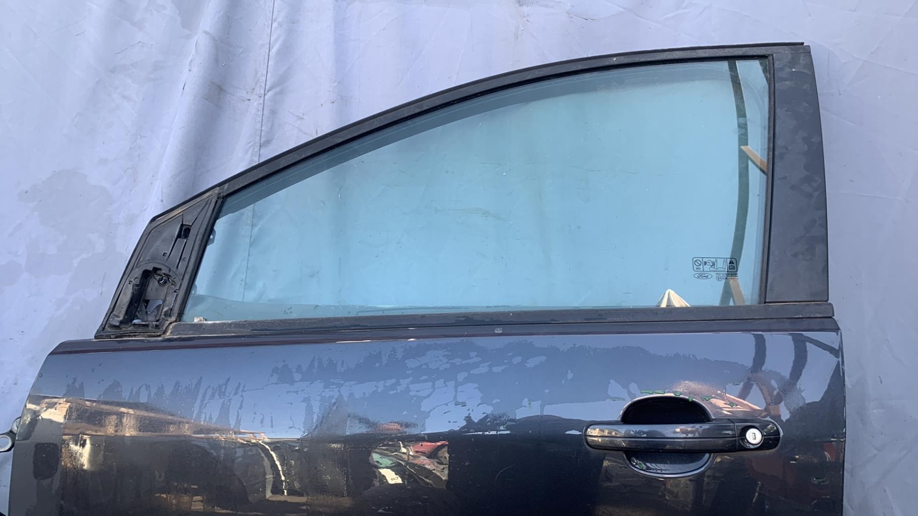 Porte avant gauche FORD FOCUS 2 PHASE 1 Diesel - 1