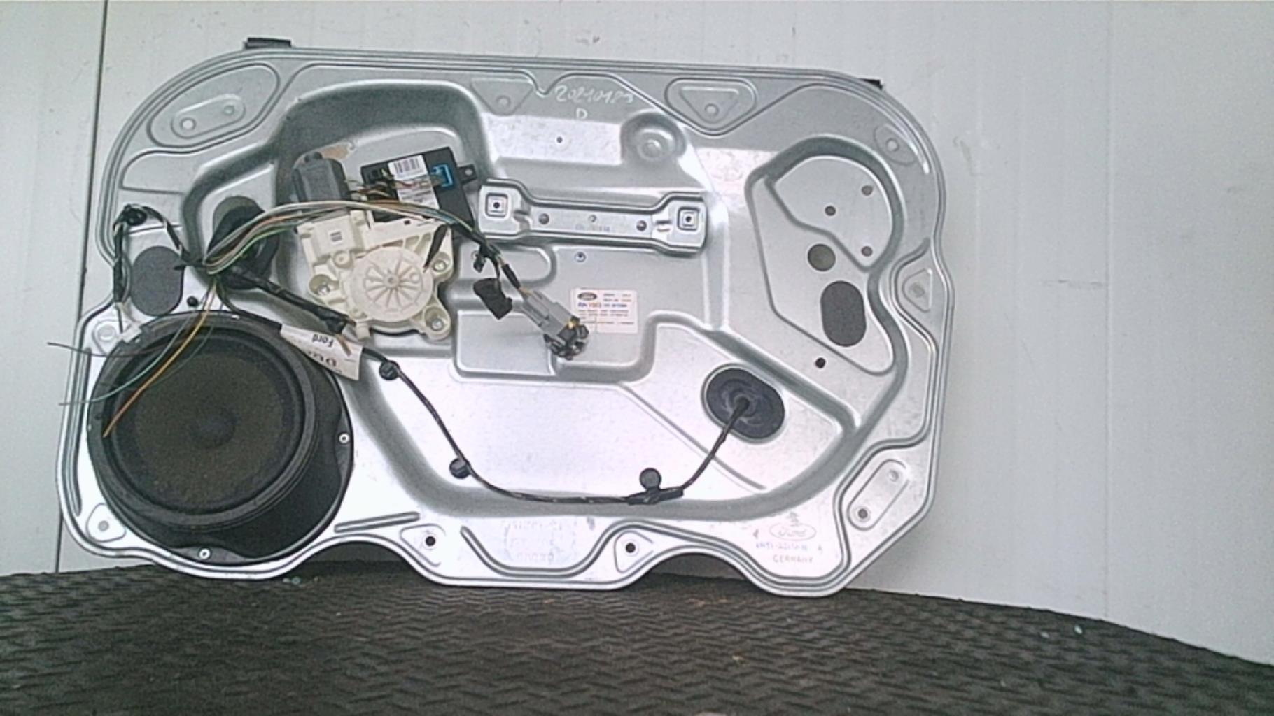 Leve vitre electrique avant droit FORD FOCUS 2 PHASE 2 Diesel - 1