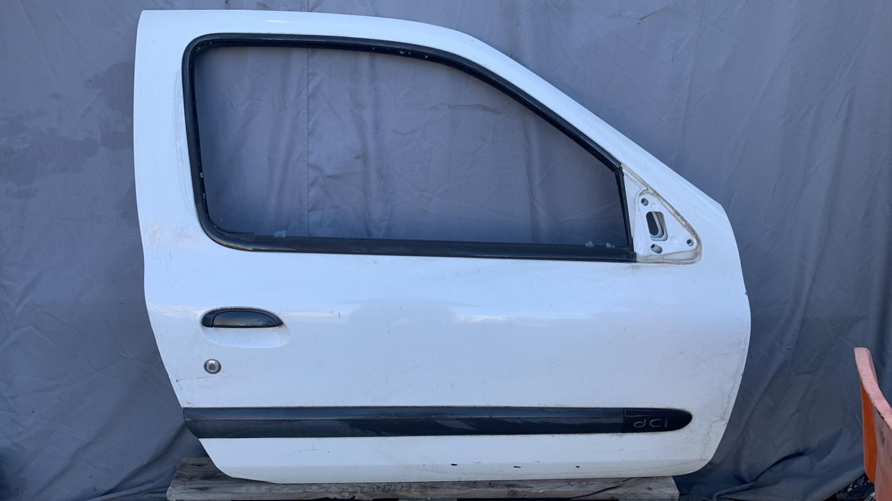 Porte avant droit RENAULT CLIO 2 PHASE 1 Essence - 1