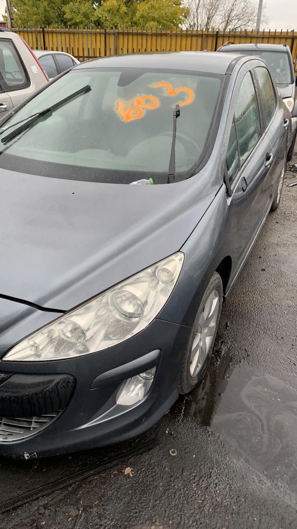 Fusee avant droit PEUGEOT 308 1 PHASE 1 Diesel - 1