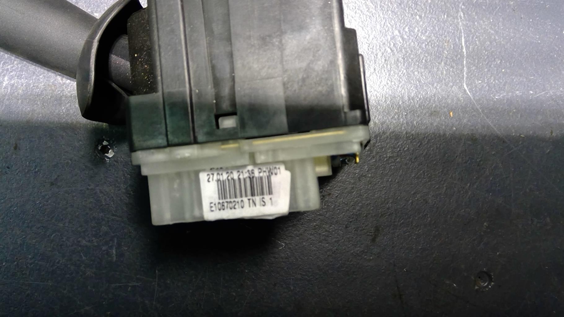 Commodo d'essuie glaces RENAULT CLIO 4 PHASE 2 Diesel - 1