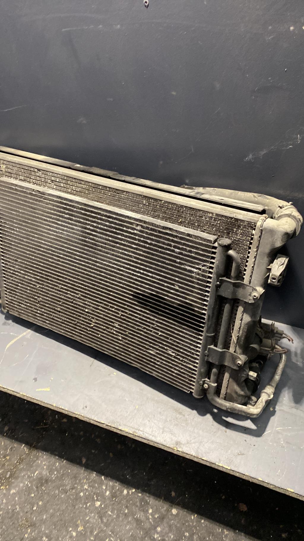 Radiateur eau VOLKSWAGEN GOLF 4 Diesel - 1