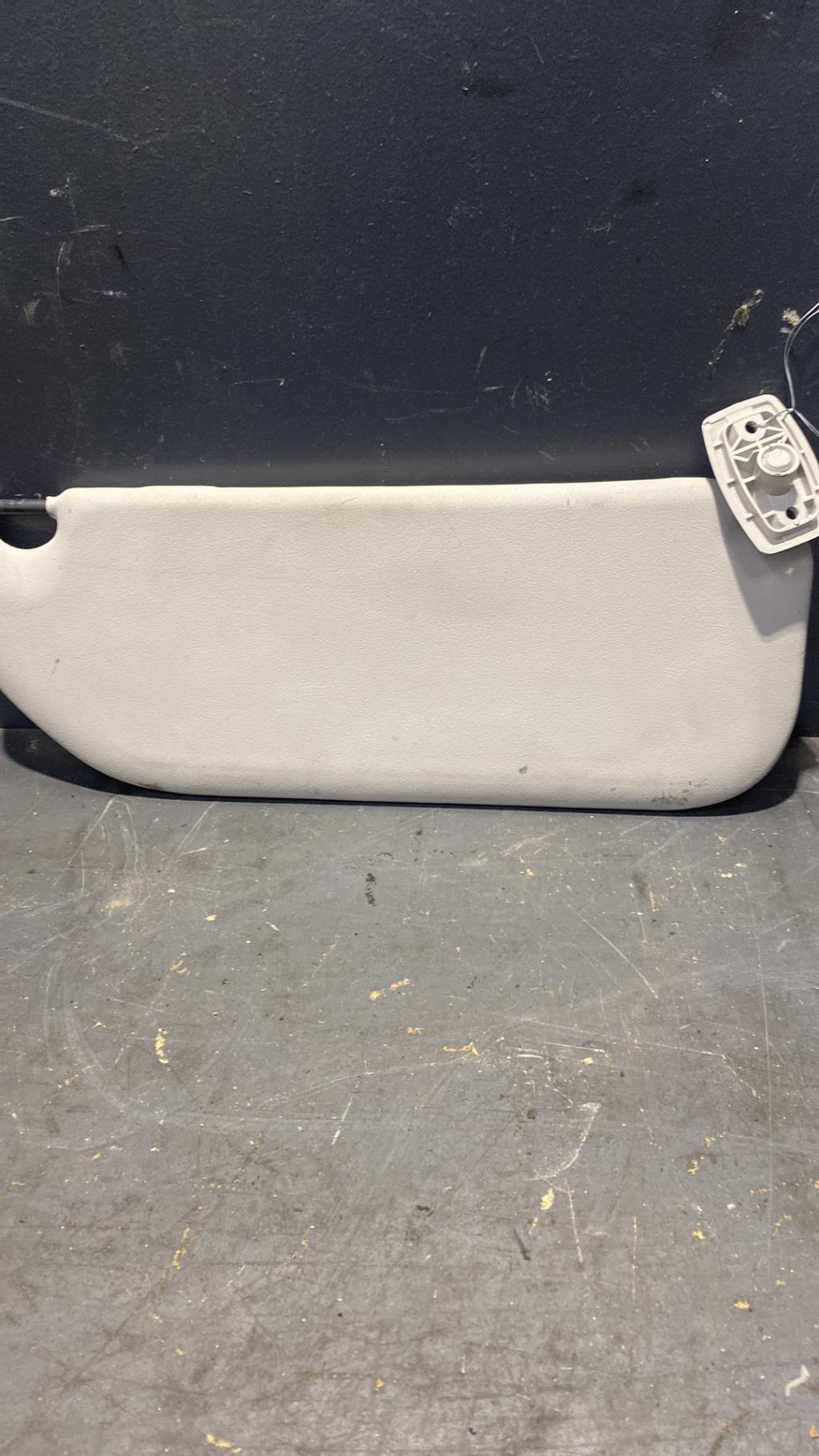 Pare soleil gauche CITROEN C3 2 PHASE 1 Diesel - 1