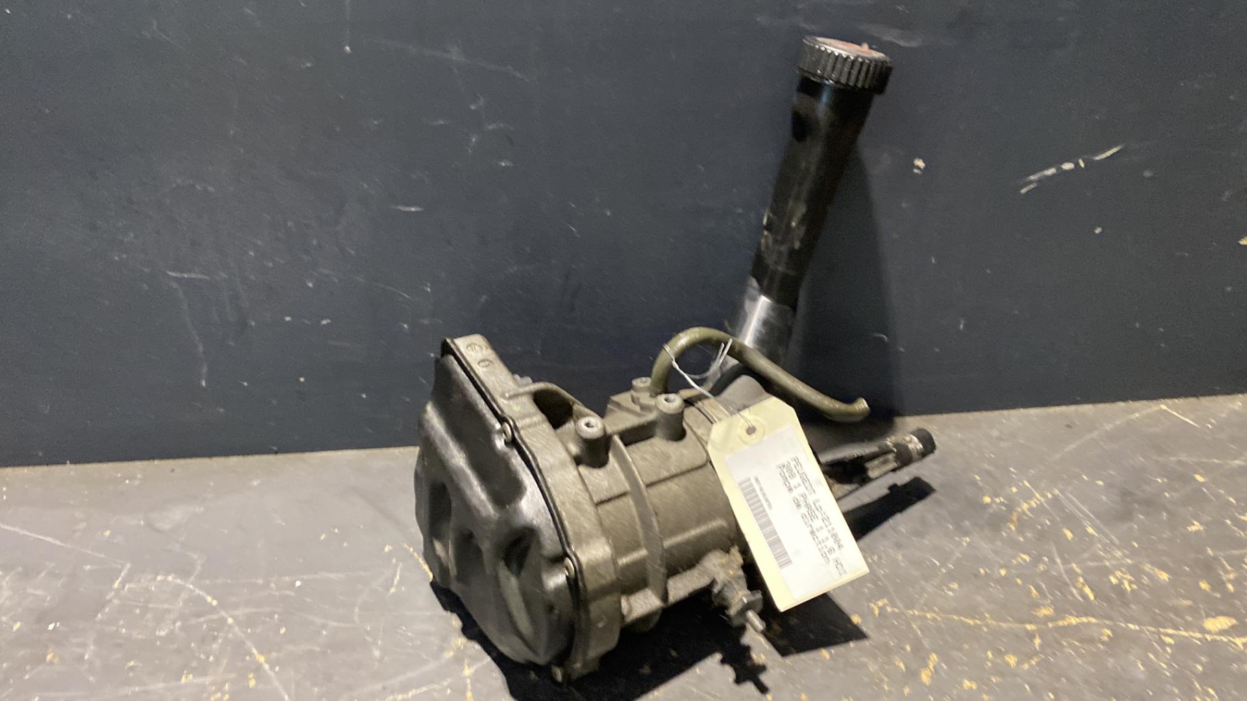 Pompe de direction PEUGEOT 308 1 PHASE 1 Diesel - 1
