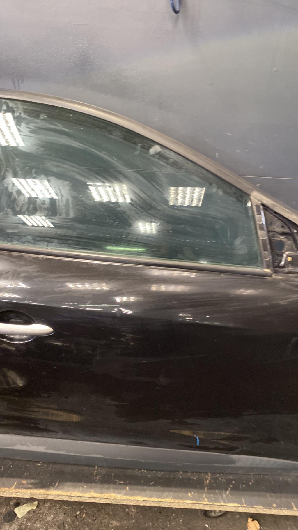 Porte avant droit RENAULT MEGANE 3 PHASE 1 Diesel - 1